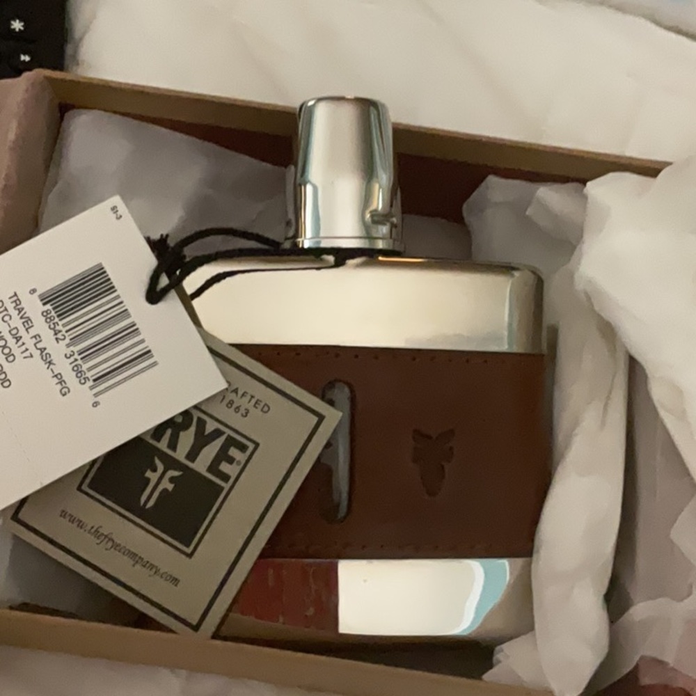 Frye travel flask. New in box